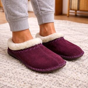 Cabela's Suede Leather Faux Fur Lined Moccasin Slippers Purple Women's US 8